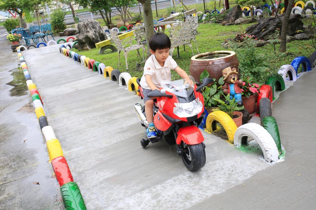 Sweetheart Homestay Luodong Extérieur photo